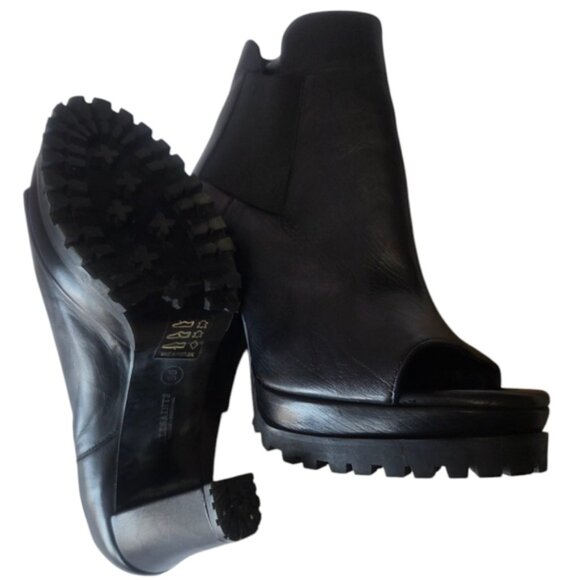 Sleek Black All Saints Heeled Boots with Chunky Heel - Picture 2 of 15